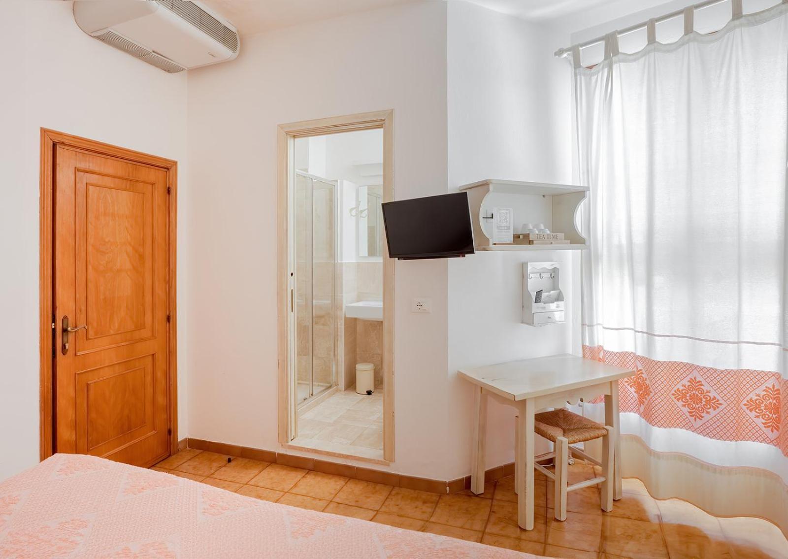 Hotel Su Barchile Orosei Εξωτερικό φωτογραφία