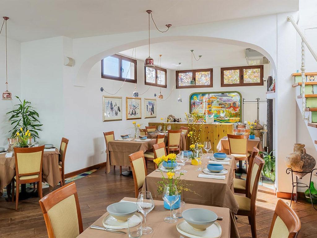 Hotel Su Barchile Orosei Εξωτερικό φωτογραφία